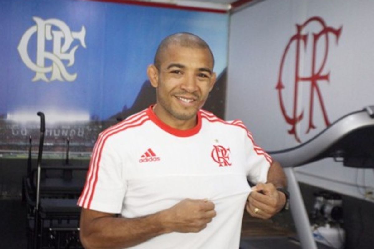 KARATÊ COMBATE ABRE NEGOCIAÇÕES POR LUTA ENTRE LYOTO MACHIDA E JOSÉ ALDO